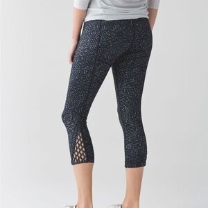Size 4 Lululemon TrueSelf Crop